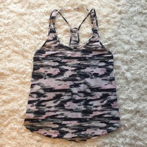 Lasercut lululemon waterproof tank top size 4